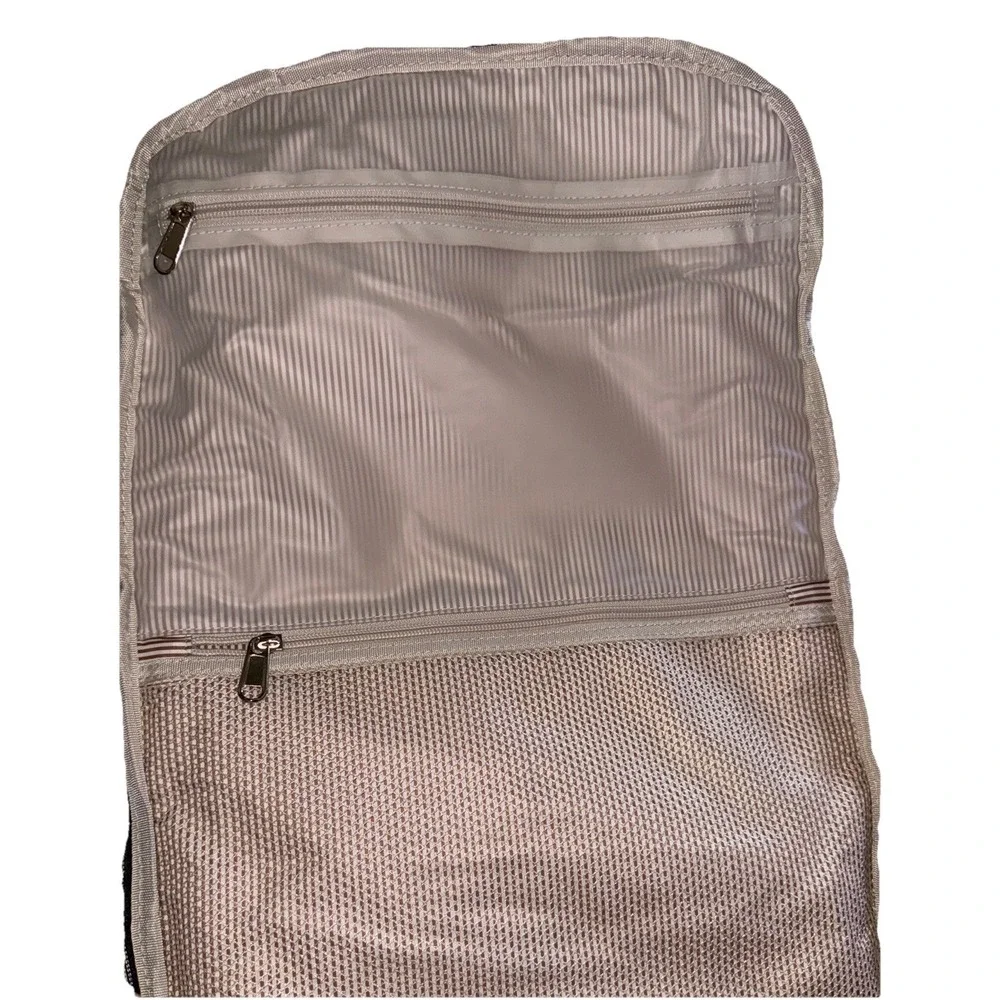 LoveVook Laptop Carryon Travel Backpack 40 L W/ 3 Packing Cubes 18 X 14 Gray NWT
